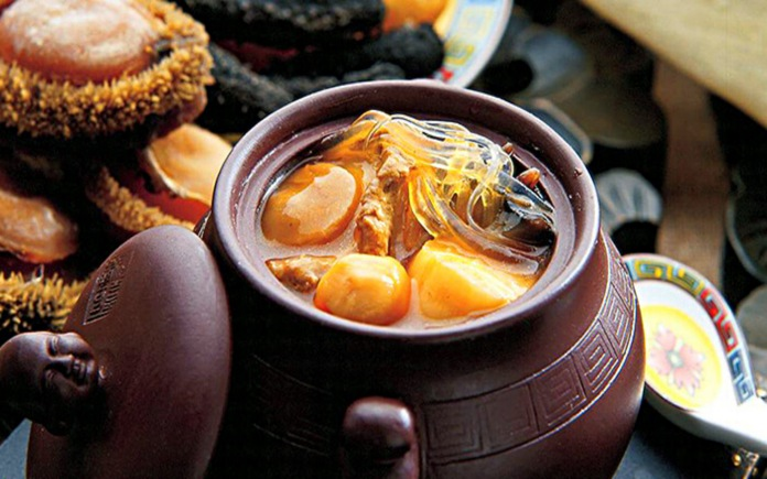 Ẩm thực Phúc Kiến nổi bật với hương vị ngọt, chua, mặn, thơm và vị ngọt thanh nhẹ của nguyên liệu